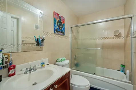 9371 Fontainebleau Boulevard Miami FL 33172