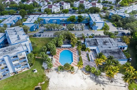 9371 Fontainebleau Boulevard Miami FL 33172