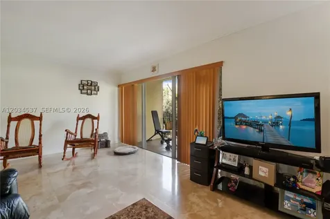 9371 Fontainebleau Boulevard Miami FL 33172