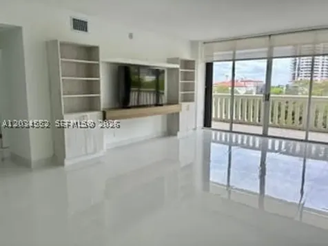 3000 Island Boulevard Aventura FL 33160