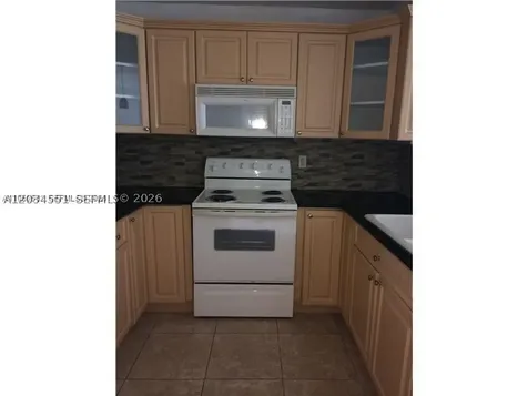 7732 Camino Real Miami FL 33143