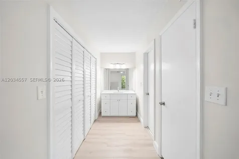 3025 Mary Street Miami FL 33133