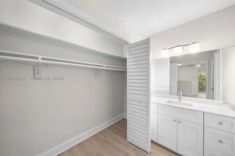3025 Mary Street Miami FL 33133