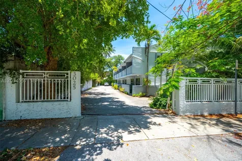 3025 Mary Street Miami FL 33133