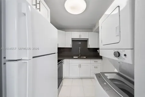 3025 Mary Street Miami FL 33133