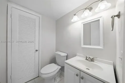3025 Mary Street Miami FL 33133