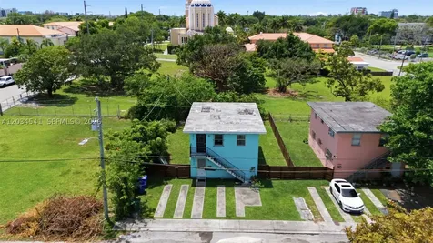 7512 NW 1st Avenue Miami FL 33150