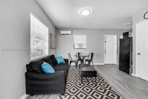 105 SW 5th Court Dania Beach FL 33004