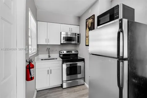 105 SW 5th Court Dania Beach FL 33004