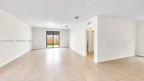 2434 NE 1st Street Homestead FL 33033