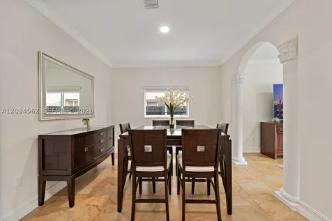 15651 SW 14th Street Miami FL 33194