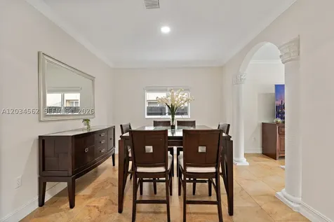 15651 SW 14th Street Miami FL 33194