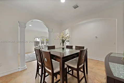 15651 SW 14th Street Miami FL 33194