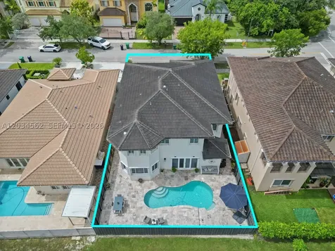 15651 SW 14th Street Miami FL 33194