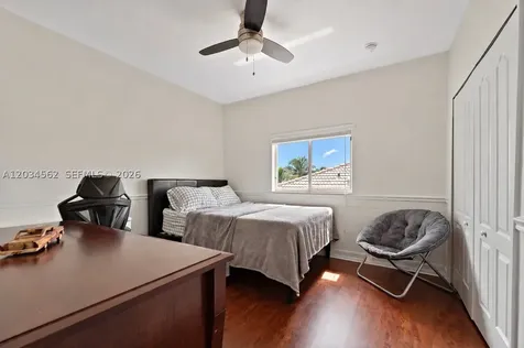 15651 SW 14th Street Miami FL 33194