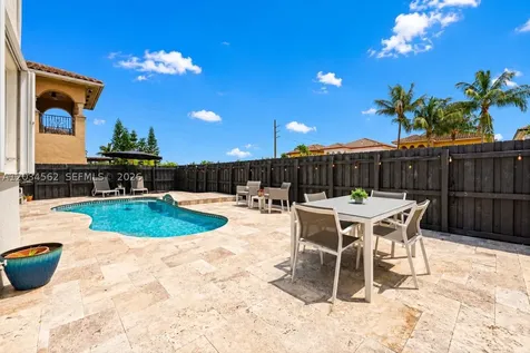 15651 SW 14th Street Miami FL 33194