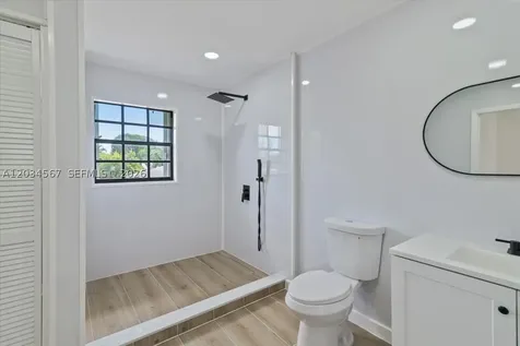 1409 NW 44th Street Miami FL 33142