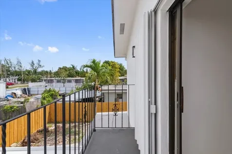 1409 NW 44th Street Miami FL 33142