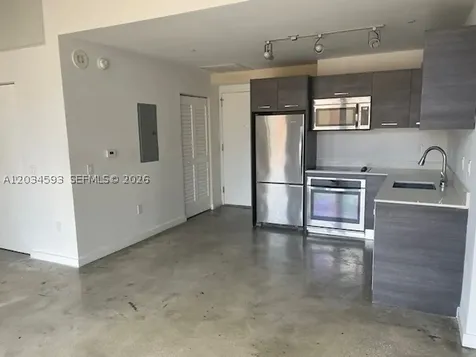 151 SE 1st Miami FL 33131