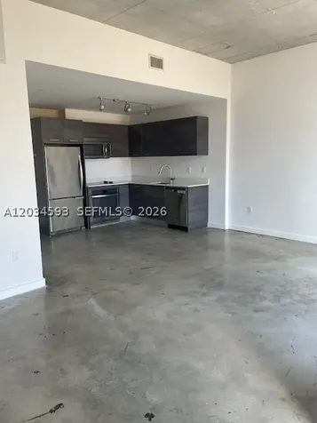 151 SE 1st Miami FL 33131