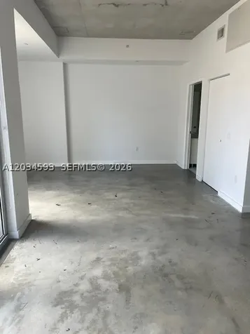 151 SE 1st Miami FL 33131
