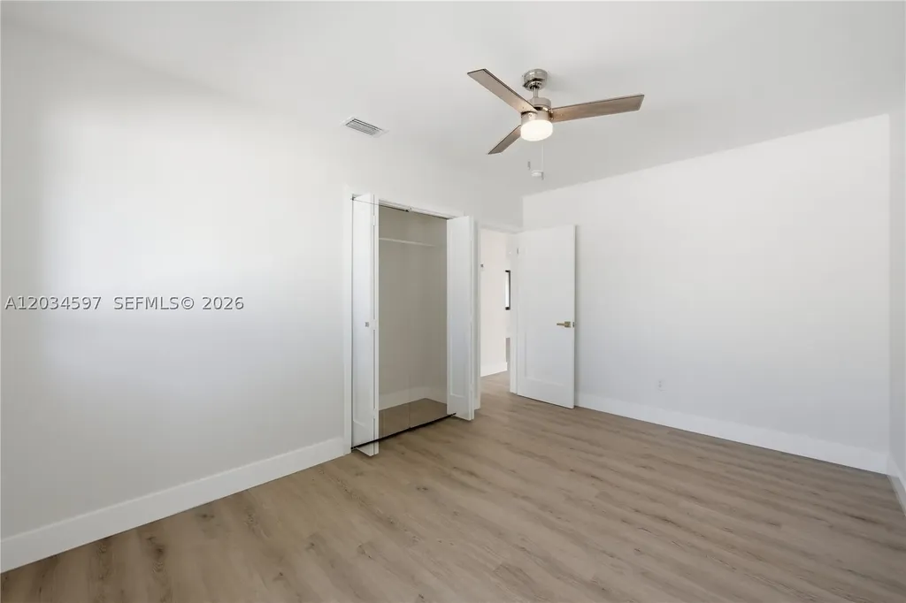 2731 NE 52nd Street Lighthouse Point FL 33064