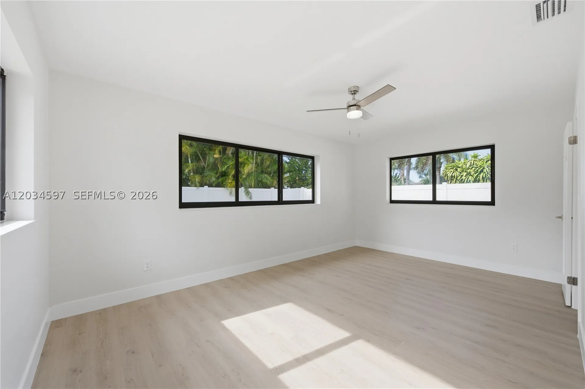 2731 NE 52nd Street Lighthouse Point FL 33064