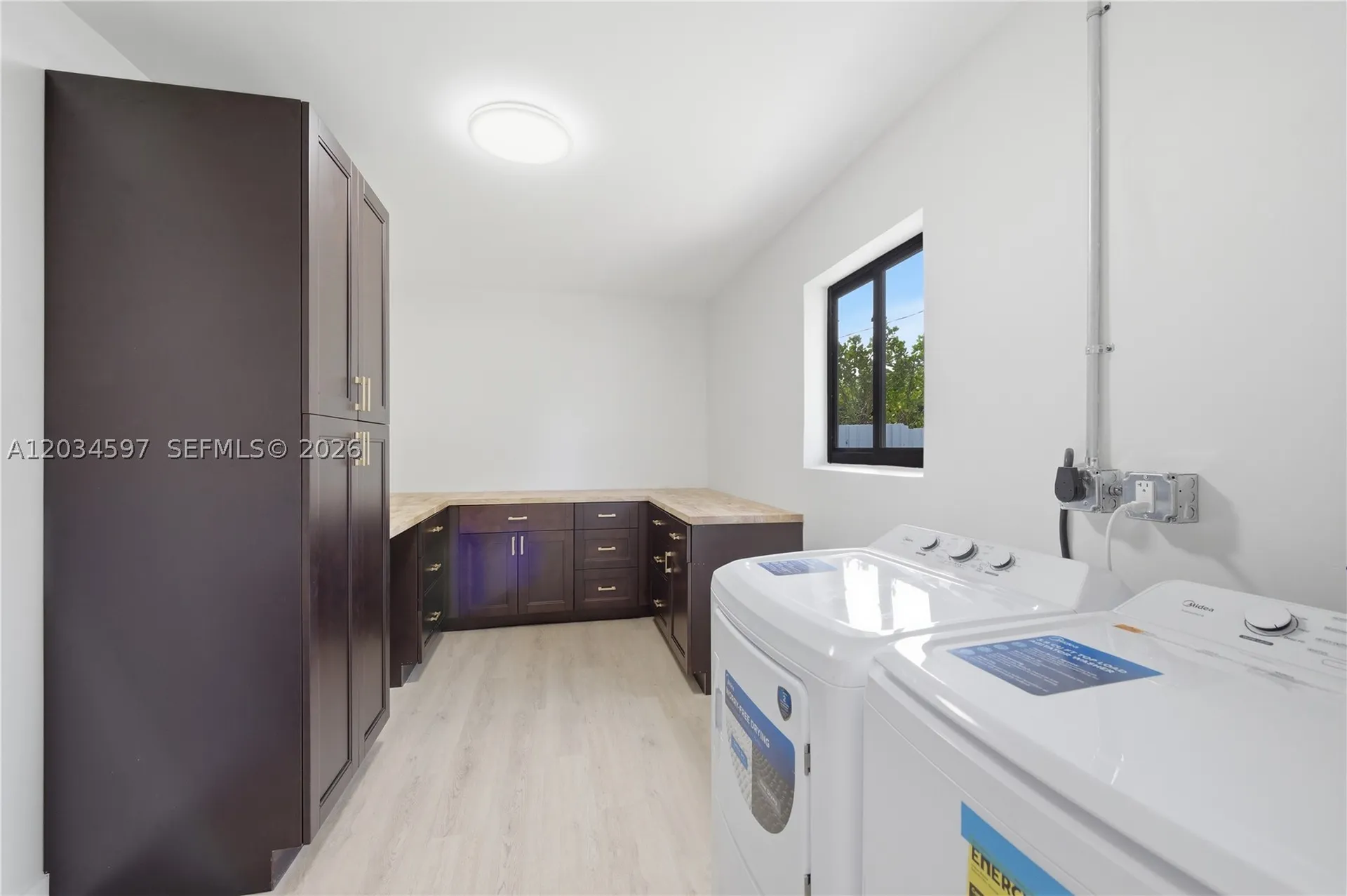 2731 NE 52nd Street Lighthouse Point FL 33064