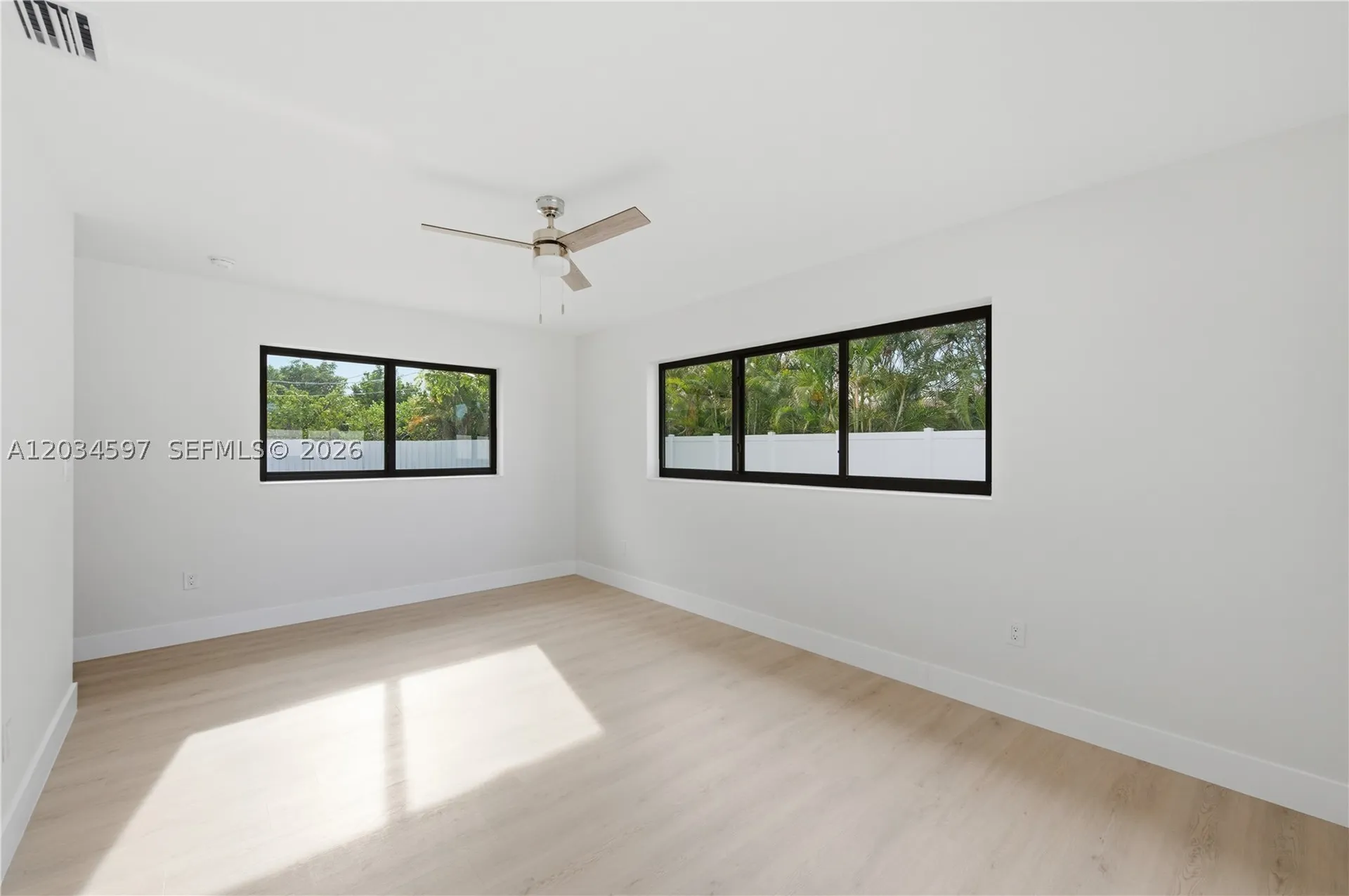 2731 NE 52nd Street Lighthouse Point FL 33064