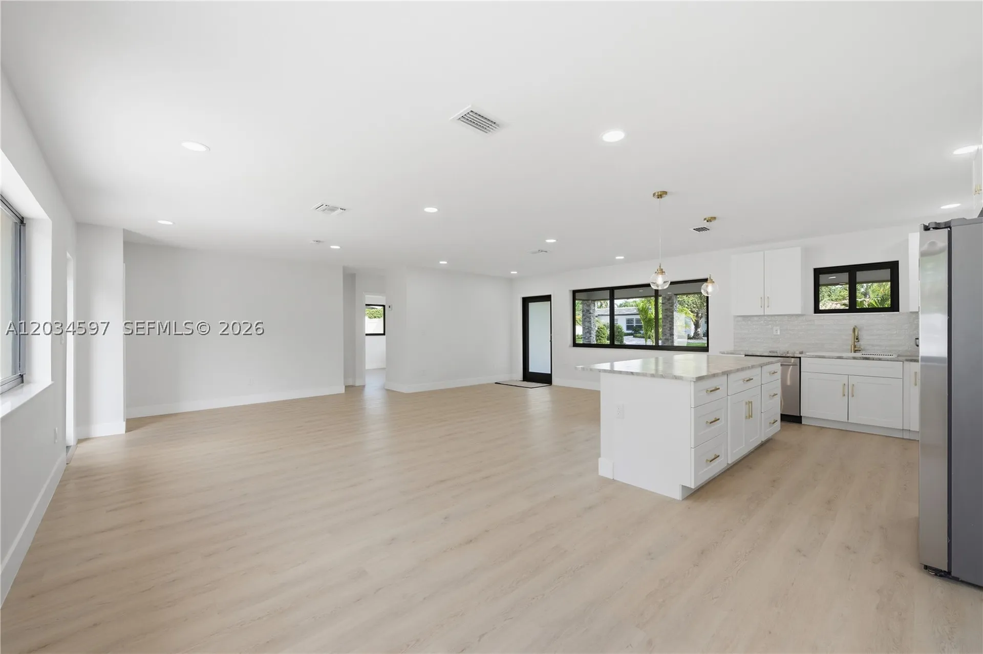 2731 NE 52nd Street Lighthouse Point FL 33064