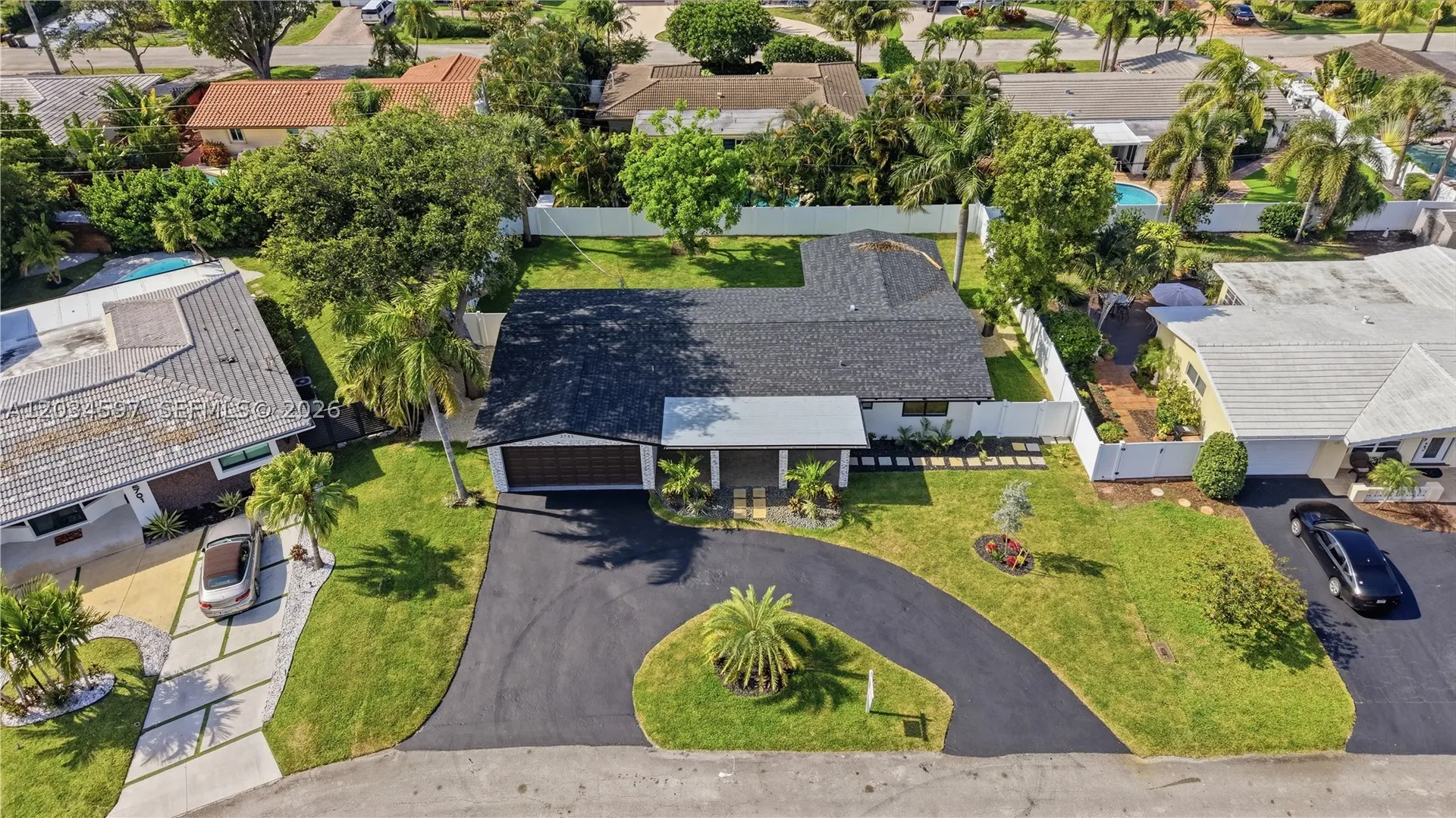 2731 NE 52nd Street Lighthouse Point FL 33064