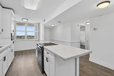 250 Jacaranda Drive Plantation FL 33324