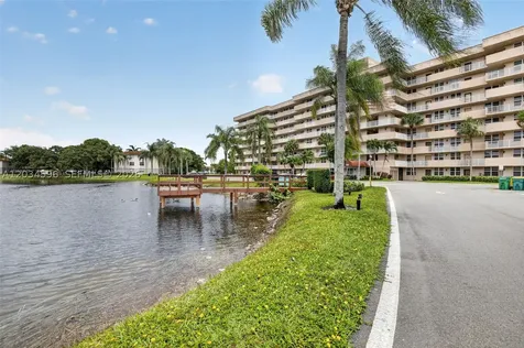 250 Jacaranda Drive Plantation FL 33324