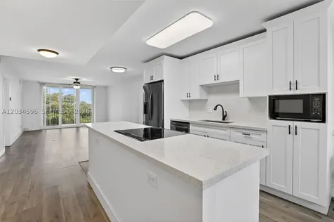 250 Jacaranda Drive Plantation FL 33324