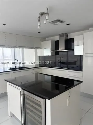 17121 Collins Avenue Sunny Isles Beach FL 33160