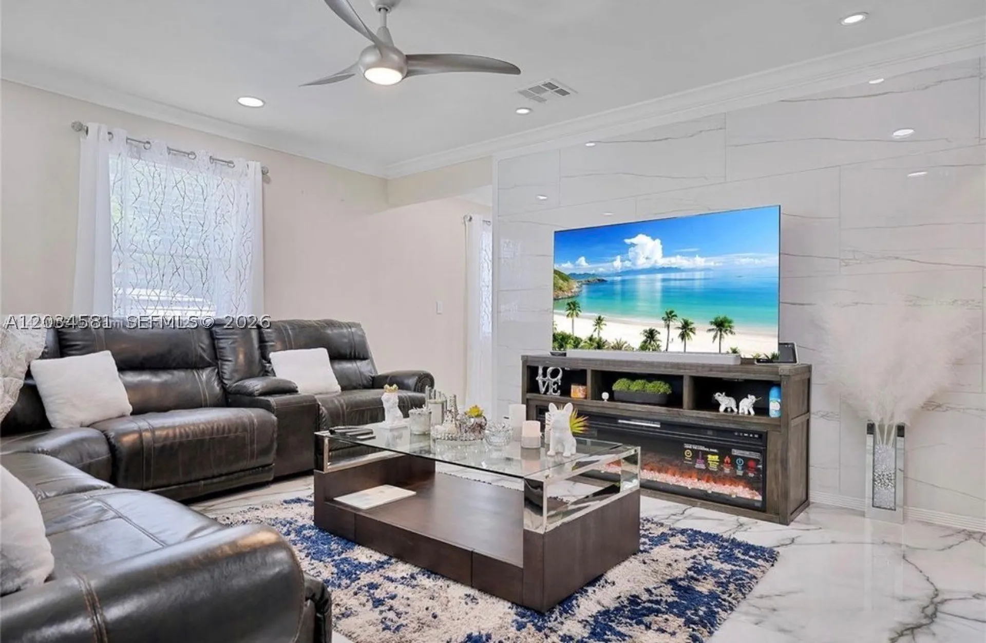 2735 Dewey Street Hollywood FL 33020