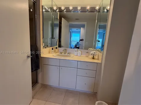 2000 Island Boulevard Aventura FL 33160