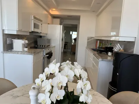 2000 Island Boulevard Aventura FL 33160