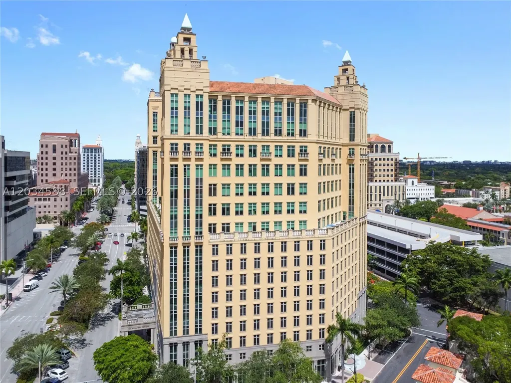121 Alhambra Circle Coral Gables FL 33134