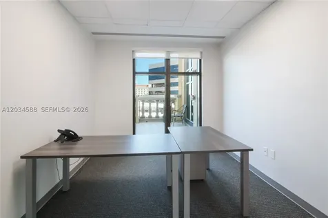 121 Alhambra Circle Coral Gables FL 33134