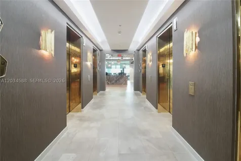 121 Alhambra Circle Coral Gables FL 33134