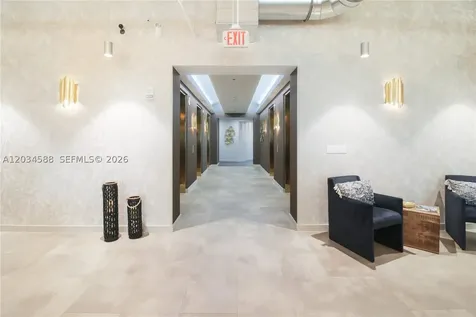 121 Alhambra Circle Coral Gables FL 33134