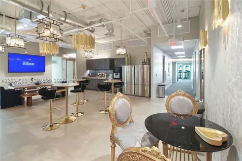 121 Alhambra Circle Coral Gables FL 33134