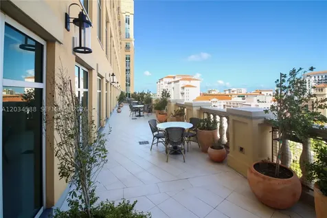 121 Alhambra Circle Coral Gables FL 33134