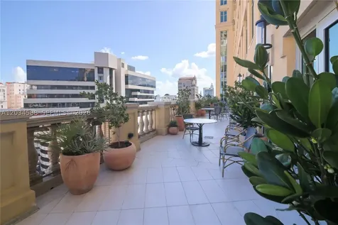 121 Alhambra Circle Coral Gables FL 33134