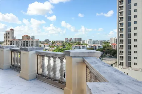 121 Alhambra Circle Coral Gables FL 33134
