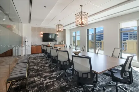 121 Alhambra Circle Coral Gables FL 33134