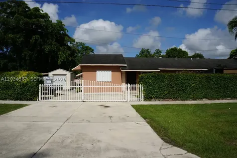 67 NE 13th Street Homestead FL 33030