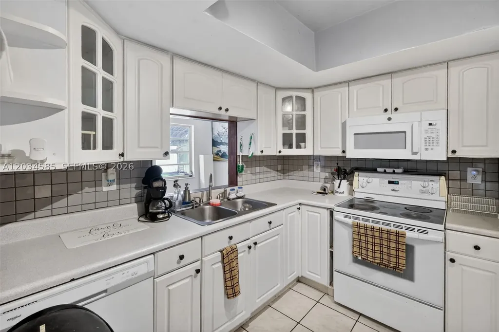 1901 N 56th Avenue Hollywood FL 33021