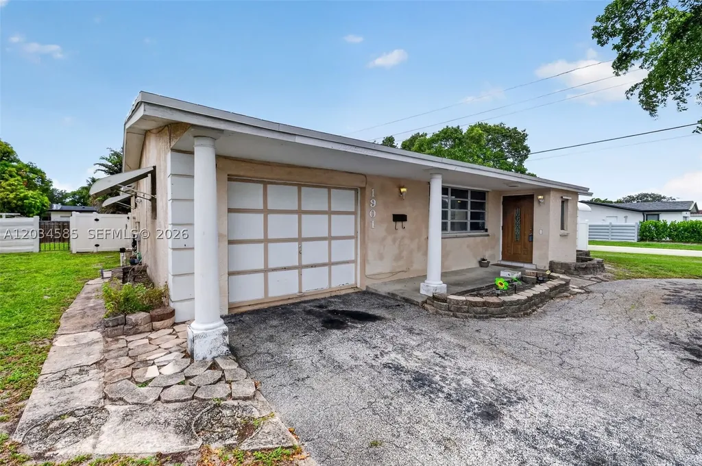 1901 N 56th Avenue Hollywood FL 33021